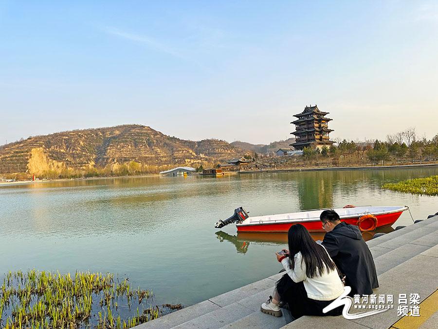 吕梁，致敬领导与同胞的团结盛会